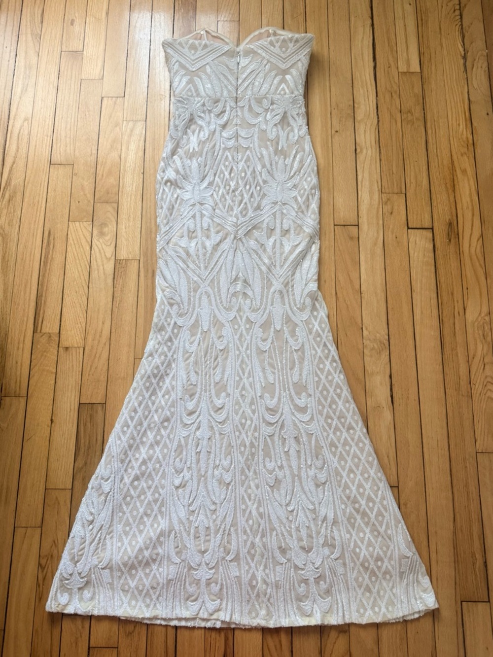 Strapless Ivory Lace Mermaid Evening Dress - Picture 7 of 9